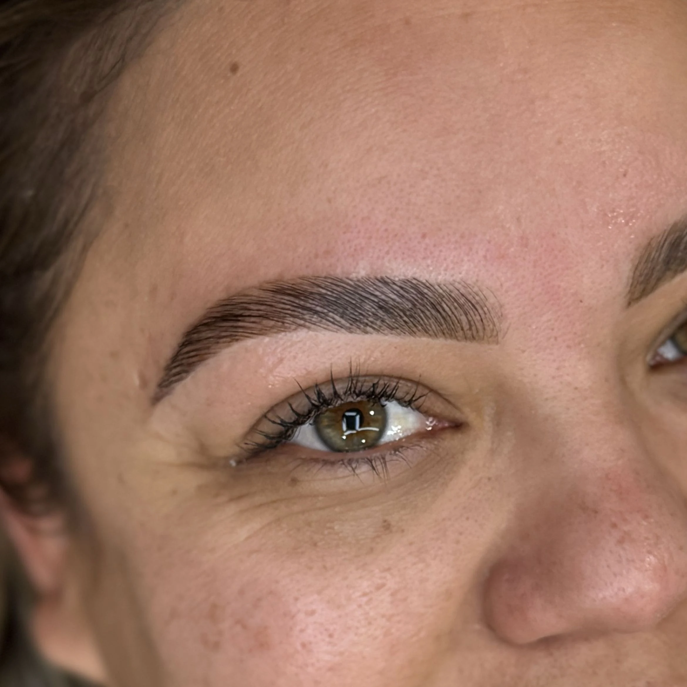 Close consultation on brow mapping